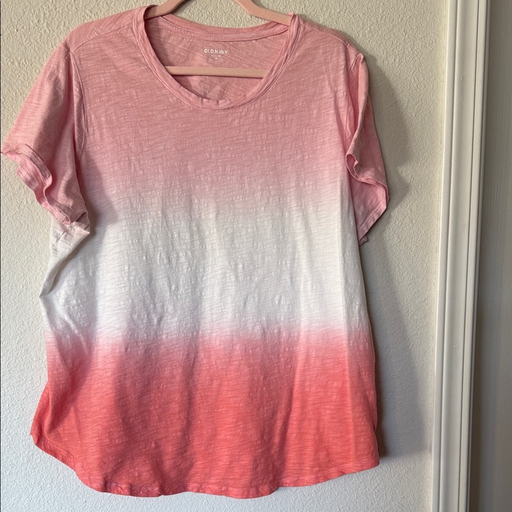Old Navy Pink and White Gradient Short Sleeve Tee